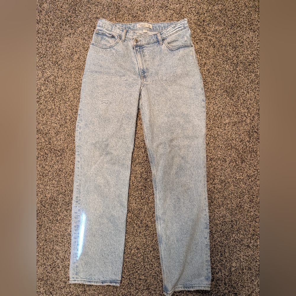 Abercrombie & Fitch - The 90's Straight - Ultra High Rise - Curve Love